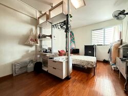 Blk 556 Jurong West Street 42 (Jurong West), HDB Executive #467204711